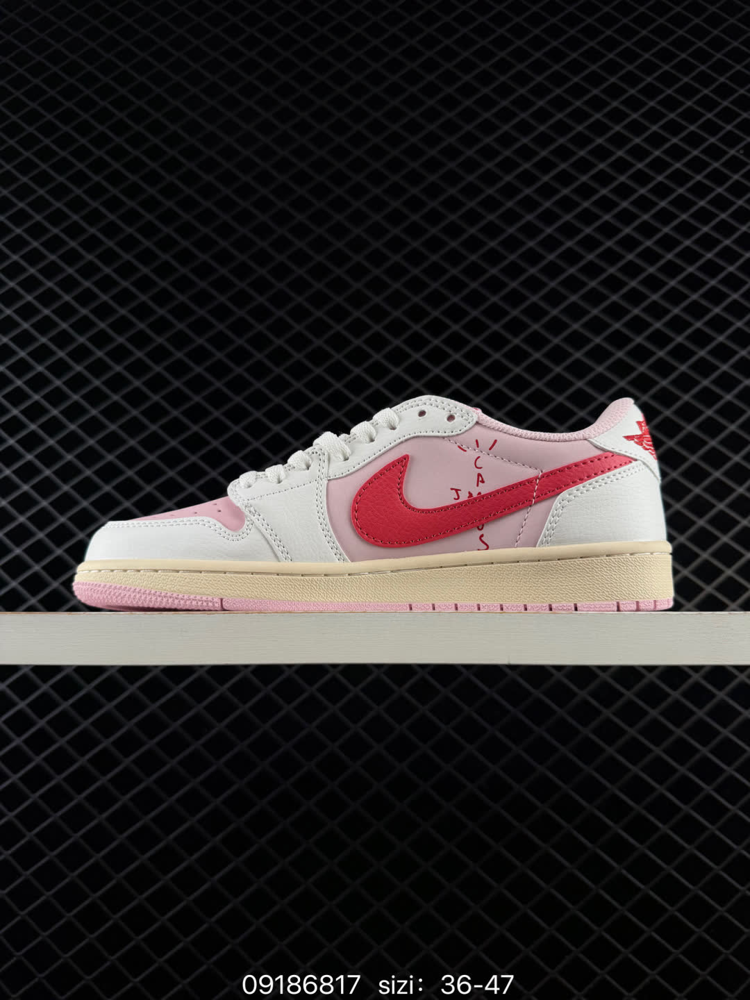 Travis Scott x Air Jordan 1 Low-IQ7604-100